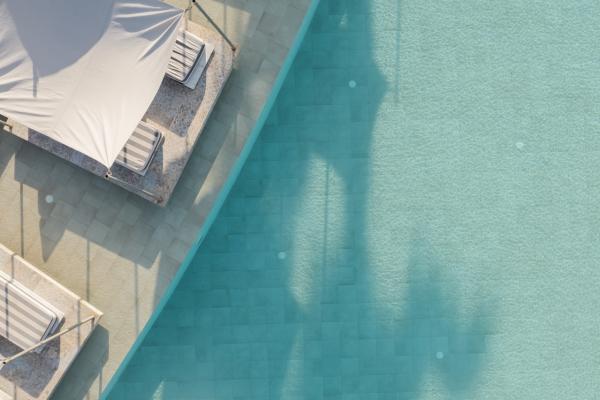 swimming pool bar