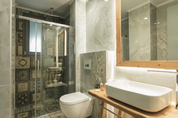 The 2-level suites are built on the highest level and have amazing views of the green landscape of Halkidiki.